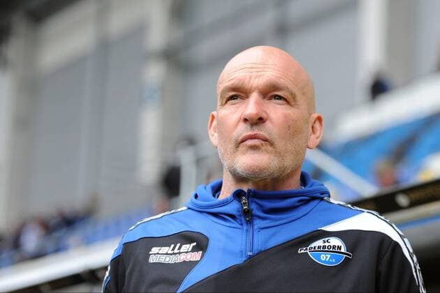 Stefan Emmerling (Trainer SC Paderborn) -- Fussball --- 3. Liga --- SC Paderborn 07 vs SSV Jahn Regensburg--- 18.03.2017, Paderborn Copyright: xSippel xEibner-Pressefotox EP_rsl