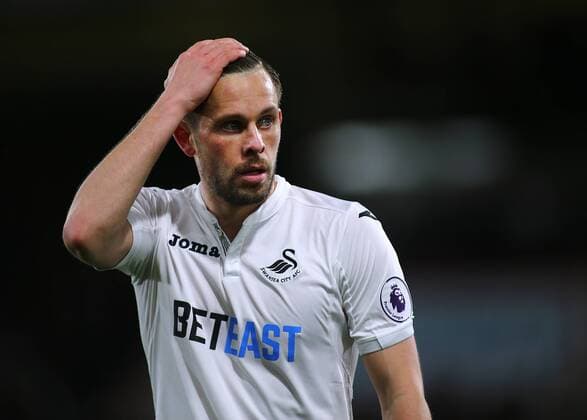 March 18th 2017, The Vitality Stadium, Bournemouth, Dorset, England; EPL Premier League football, AFC Bournemouth versus Swansea City; Gylfi Sigurdsson of Swansea prepares for a Swansea City throw in xMarkxKertonx  ActionPlus11858189