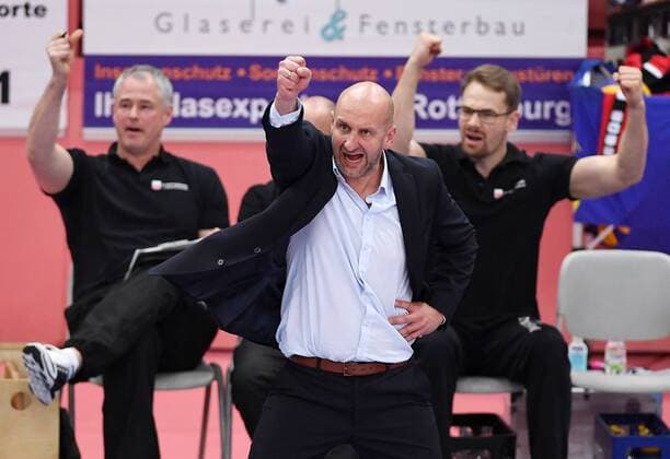 Volleyball 1. Bundesliga Saison 2016 2017 Playdown 18.03.2017 TV Rottenburg - Solingen Volleys JUBEL TV Rottenburg; Trainer Hans Peter Mueller - Angstenberger 