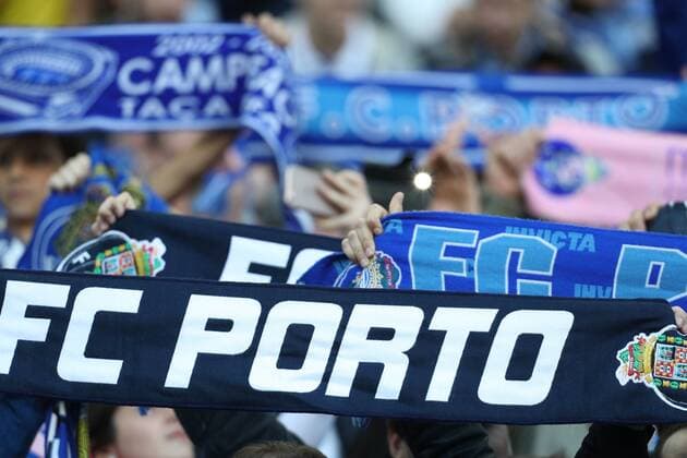 March 19, 2017 - Porto, Porto, Portugal - Porto s fans during the Premier League 2016 17 match between FC Porto and Vitoria Setubal at Dragao Stadium in Porto on March 19, 2017. FC Porto v Vitoria Setubal - Primeira Liga  - ZUMAn230 20170319_zaa_n230_216 Copyright: xDpix