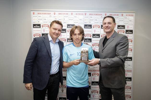 Luka Modric received Sporto Brands award 21.3.2017., Croatia, Zagreb - Luka Modric received Sporto Brands award which was awarded by Patrik Cavar. Tomaz Ambrozic, Luka Modric, Patrik Cavar.  PetarxGlebov PIXSELL