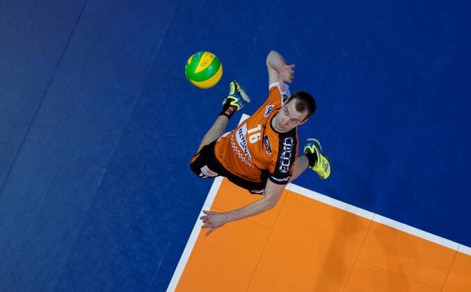 Berlin, Deutschland, 21.03.2017: Volleyball CEV Championsleague Playoff-12 Hinspiel Saison 2016 2017 - Berlin Recycling Volleys - Istanbul BBSK. Wouter ter Maat (BR Volleys 16)