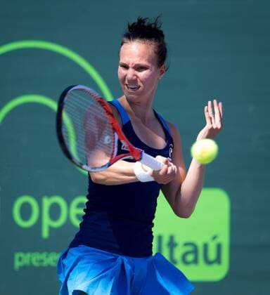 March 21, 2017: Viktorija Golubic, of Switzerland, plays a forehand against Tsvetana Pironkova, of Bulgaria, at the 2017 Miami Open presented by Itau professional tennis tournament, played at Crandon Park Tennis Center in Key Biscayne, Florida, USA. CSM Tennis 2017: Miami Open presented by ITAU MAR 21 - ZUMAc04_ 20170321_zaf_c04_167 Copyright: xMarioxHoubenx