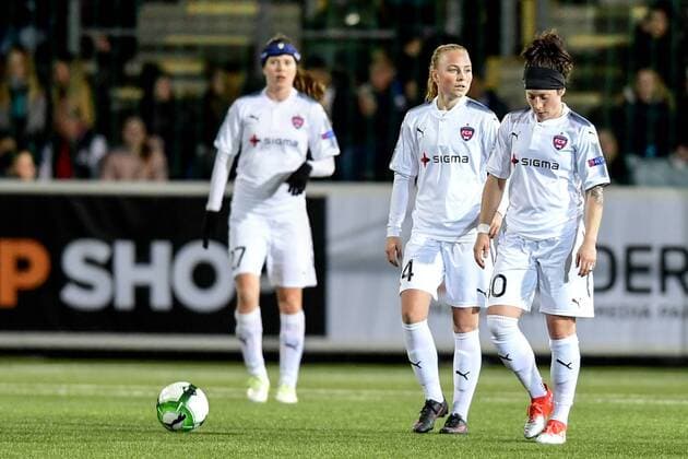 Fußball, Damen, CL, FC Rosengard - FC Barcelona 170322 Rosengards Ebba Wieder och Ella Masar deppar efter att Barcelonas Leila Ouahabi gjort 0-1 under fotbollsmatchen i Champions League mellan Rosengard och Barcelona den 22 mars 2017 i Malmö.  Copyright: PETTERxARVIDSON BB170322PA039