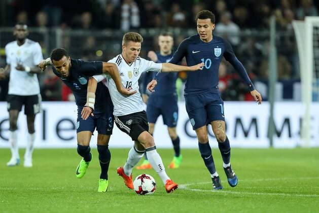 Dortmund, Germany 22.03.2017, Laenderspiel, Deutschland - England, Ryan Bertrand (GBR) und Joshua Kimmich (GER) im Zweikampf ( DeFodi507