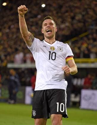 22.03.2017, Fussball Test-Länderspiel, Deutschland - England, in Dortmund, Signal-Iduna-Park-Stadion Dortmund, Torjubel Lukas Podolski (Deutschland). 