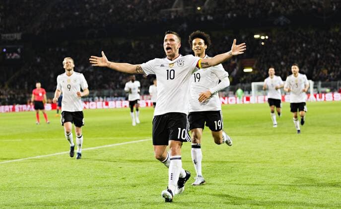 Dortmund, 22.03.2017 Torjubel: Lukas Podolski (Deutschland), Leroy Sane (Deutschland) Deutschland - England
