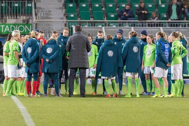 Teamkreis, Mannschaftskreis, Ansprache, Motivation VfL Wolfsburg, Fußball, Frauen, UEFA Women s Champions League, VfL Wolfsburg - Olympique Lyonnais, xprx