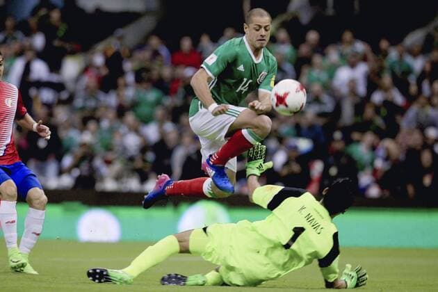 (170325) -- MEXICO CITY, March 25, 2017 -- Mexico s Javier Hernandez (top) vies with Costa Rica s goalkeeper Keylor Navas during the qualifying match for 2018 Russia World Cup against Costa Rica in Mexico City, capital of Mexico, March 24, 2017. Str) (vf) (SP)MEXICO-MEXICO CITY-FOOTBALL-WORLD CUP QUALIFICATION e STR 