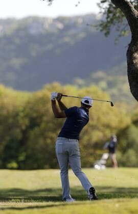 Dustin Johnson of the United States in action during the fourth day of the PGA Golf Herren Dell Match Play golf tournament at the Country Club in Austin, Texas, United States, 25 March 2017. The World Championship WM Weltmeisterschaft that will end next 26 March offers a prize of 9,750,000 dollars. DELL MATCH PLAY GOLF TOURNAMENT IN AUSTIN, TEXAS !ACHTUNG: NUR REDAKTIONELLE NUTZUNG!  Copyright: xChrisxCovattax TEX001 20170325-636260648424587265