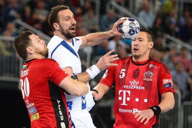 EHF Champions League, PPD Zagreb - Telekom Veszprem 25.03.2017., Croatia, Arena Zagreb, Zagreb - EHF Champions League, handball, PPD Zagreb - Telekom Veszprem. Mirsad Terzic, Igor Vori, Istvan Timuzsin Schuch.  MarkoxPrpic PIXSELL