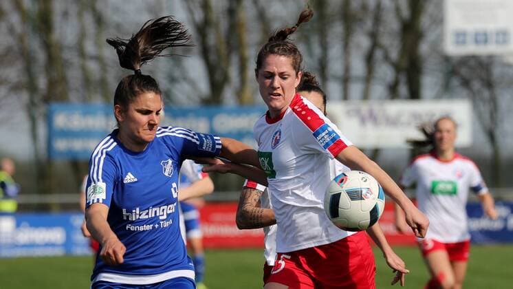 v.li.: Jovana Damnjanovic (Sand, 14), Inka Wesely (Potsdam, 15), Zweikampf, Duell, duel, tackle, tackling, Dynamik, Action, Aktion, Fussball, Allianz Frauen-Bundesliga, SC Sand - 1. FFC Turbine Potsdam, xozx