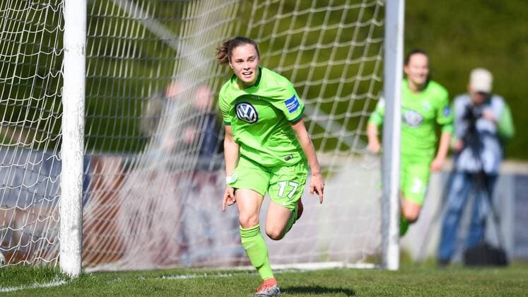 Ewa Pajor (VFL Wolfsburg) (17) dreht jubelnd nach 0:1 ab, Fussball, Allianz Frauen-Bundesliga, MSV Duisburg - VFL Wolfsburg, xmkx