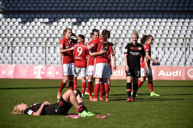 Muenchen jiubel, Leverkusen geschlagen, FC Bayern Muenchen Frauen vs Bayer 04 Leverkusen,26.03.17