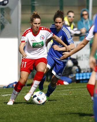 SC Sand - 1. FFC Turbine Potsdam Jennifer CRAMER, FFC Potsdam - Nina BURGER, SC Sand, Aktion hoch, Fußball, Frauen, Allianz-Frauen-Bundesliga Saison 2016 2017