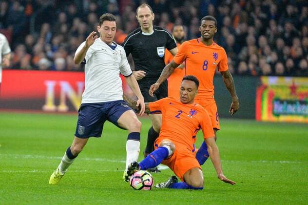 March 28, 2017 - Amsterdam, Netherlands - Matteo Darmian from Italy is tackled by Kenny Tete from the Netherlands during the friendly match between Netherlands and Italy on March 28, 2017 at the Amsterdam ArenA in Amsterdam, Netherlands. Netherlands v Italy - International Friendly Länderspiel  - ZUMAn230 20170328_zaa_n230_302 Copyright: xAndyxAstfalckx