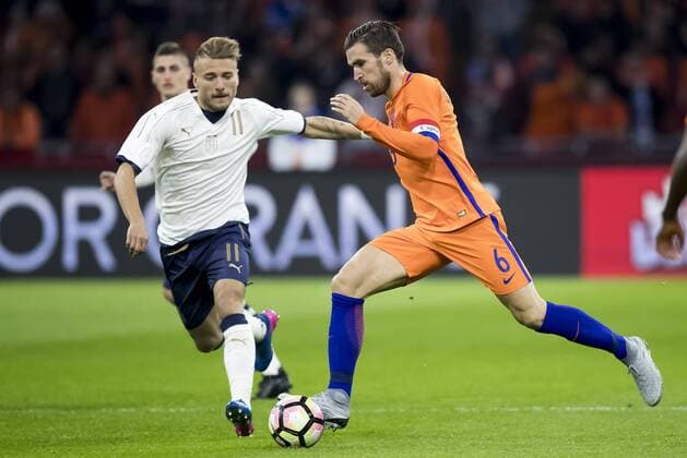 28.03.2017, Amsterdam Arena, Amsterdam, NED, Testspiel, Niederlande vs Italien, im Bild Kevin Strootman of Netherlands (R), Ciro Immobile of Italy (L) Kevin Strootman of Netherlands (R), Ciro Immobile of Italy (L) during the International Friendly Länderspiel Football Match between Netherlands and Italy at the Amsterdam Arena in Amsterdam, Netherlands on 2017 03 28. Amsterdam  EP_fil  