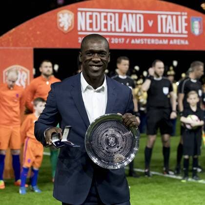 28.03.2017, Amsterdam Arena, Amsterdam, NED, Testspiel, Niederlande vs Italien, im Bild Clarence Seedorf says goodbye to the Dutch fans Clarence Seedorf says goodbye to the Dutch fans during the International Friendly Länderspiel Football Match between Netherlands and Italy at the Amsterdam Arena in Amsterdam, Netherlands on 2017 03 28. Amsterdam  EP_fil  