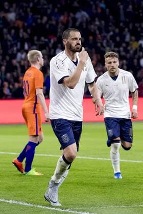 28.03.2017, Amsterdam Arena, Amsterdam, NED, Testspiel, Niederlande vs Italien, im Bild Leonardo Bonucci of Italy (M) has scored 1-2 Leonardo Bonucci of Italy (M) has scored 1-2 during the International Friendly Länderspiel Football Match between Netherlands and Italy at the Amsterdam Arena in Amsterdam, Netherlands on 2017 03 28. Amsterdam  EP_fil  