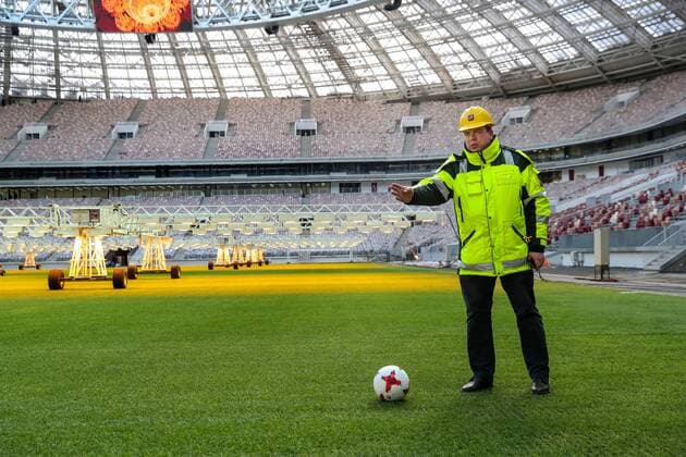 MOSCOW, RUSSIA - MARCH 29, 2017: A worker seen at the Luzhniki Stadium being renovated ahead of the 2018 FIFA World Cup WM Weltmeisterschaft Fussball Valery Sharifulin TASS  TS045ED5