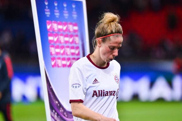 Caroline Abbe (FC Bayern Muenchen) etnttäuscht, traurig Paris, Frankreich, 29.03.2017, Fussball, UEFA Women s Champions League, Paris Saint-Germain - FC Bayern Muenchen, xKLx