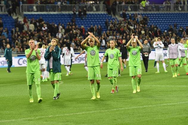 Permille Harder et ses coequipieres (wolfsburg) SOCCER : Lyon vs Zurich - Ligue des champions feminine - 1 4 de finale - 29 03 2017 FredericChambert Panoramic 