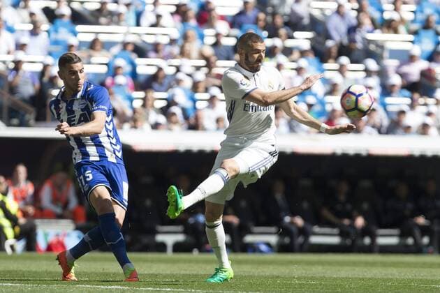 Theo Hernandez of Club Deportivo Alaves and Karim Benzema of Real Madrid during the match of La Liga between Real Madrid and Deportivo Alaves at Bernabeu Stadium Stadium in Madrid, Spain. April 02, 2017.  (20170402040)