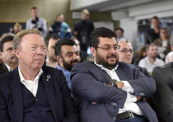 03.04.2017, Fussball 2.Bundesliga 2016 2017, TSV 1860 München, Vorstellung des neuen Geschäftsführers Ian Ayre bei einer PK im Grünwalder Stadion München. in der ersten Reihe, v.li: Präsident Peter Cassalette (TSV 1860 München), Aufsichtsratsvorsitzender Hasan Ismaik (TSV 1860 München). 