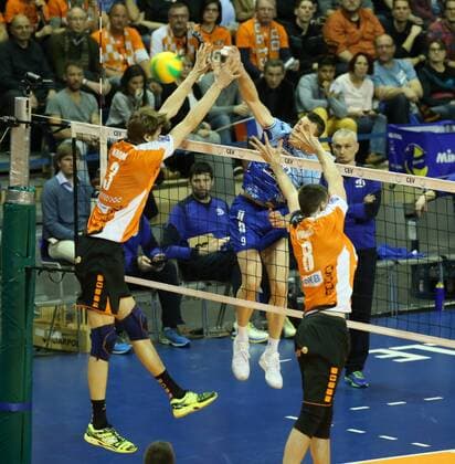 GER, CEV, BR VOLLEYS VS. Dynamo Moskau 05.04.2017, Max Schmeling Halle, Berlin, GER, CEV, BR VOLLEYS VS. Dynamo Moskau, im Bild Robert Kromm (BR Volleys 3), Graham Vigrass (BR Volleys 8), Yuri Berezheko (Dynamo Moskau 9) nordphotox xEngler