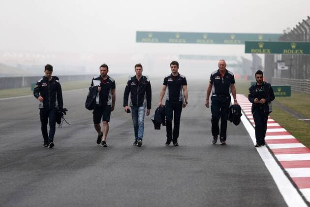 Chinese Grand Prix, Shanghai 06 - 09 April 2017 06.04.2017 - Daniil Kvyat (RUS) Scuderia Toro Rosso STR12 