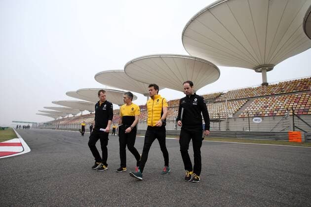 Chinese Grand Prix, Shanghai 06 - 09 April 2017 06.04.2017 - Jolyon Palmer (GBR) Renault F1 Team RS17 