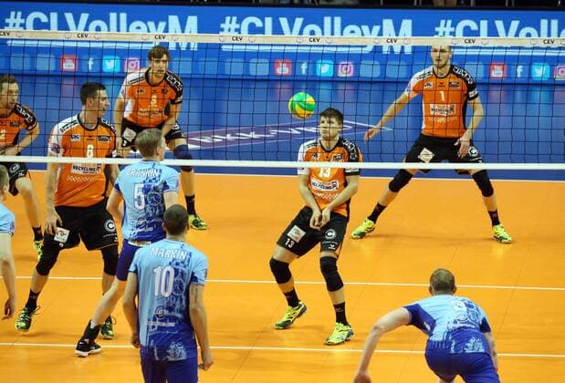 GER, CEV, BR VOLLEYS VS. Dynamo Moskau 05.04.2017, Max Schmeling Halle, Berlin, GER, CEV, BR VOLLEYS VS. Dynamo Moskau, im Bild Ruben Schott (BR Volleys 13), Graham Vigrass (BR Volleys 8), Robert Kromm (BR Volleys 3), Aleksander Okolic (BR Volleys 1), Sergey Grankin (Dynamo Moskau 5), Alexander Markin (Dynamo Moskau 10), Konstantin Bakun (Dynamo Moskau 3) nordphotox xEngler