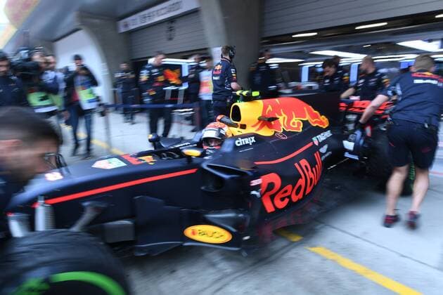 Dutch F1 driver Max Verstappen of Red Bull Racing steers his car as he leaves the pit during a practice session for the 2017 Formula 1 Chinese Grand Prix at the Shanghai International Circuit in Shanghai, China, 7 April 2017. F1 drivers in full swing for Chinese Grand Prix in practice session  20170407_80492