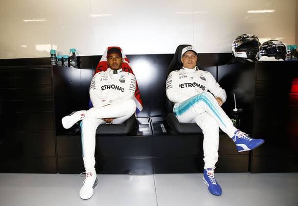 Motorsports: FIA Formula One World Championship WM Weltmeisterschaft 2017, Grand Prix of AChina, 44 Lewis Hamilton (GBR, Mercedes AMG Petronas Formula One Team), 77 Valtteri Bottas (FIN, Mercedes AMG Petronas) Shanghai China xHOCHxZWEIx