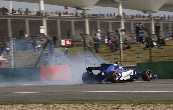 Shanghai: Motorsports: FIA Formula One World Championship WM Weltmeisterschaft 2017 36 Antonio Giovinazzi (ITA, Sauber F1 Team) had an accident Chinese Formula One Grand Prix Shanghai Circuit on April 08, 2017 in Shanghai, China. (Photo by Hoch Zwei) Shanghai China xHZx