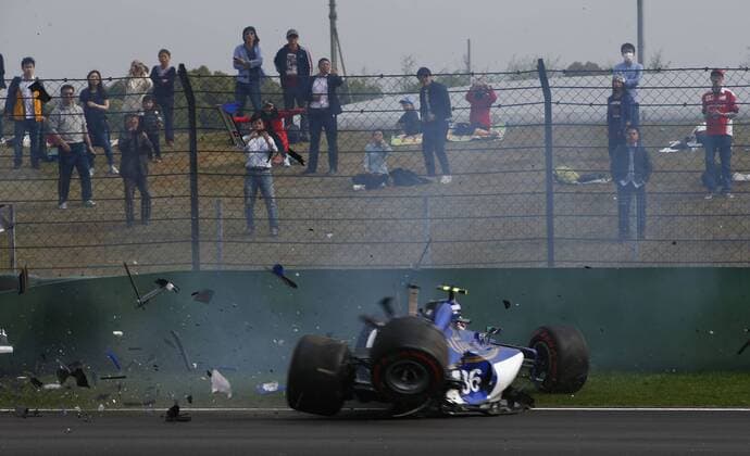 Shanghai: Motorsports: FIA Formula One World Championship WM Weltmeisterschaft 2017 36 Antonio Giovinazzi (ITA, Sauber F1 Team) had an accident Chinese Formula One Grand Prix Shanghai Circuit on April 08, 2017 in Shanghai, China. (Photo by Hoch Zwei) Shanghai China xHZx