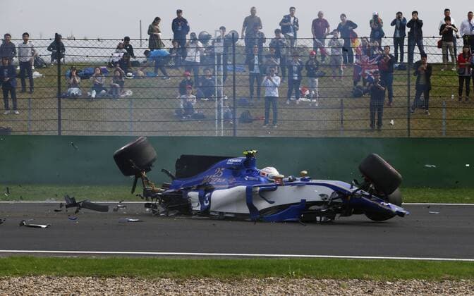 Shanghai: Motorsports: FIA Formula One World Championship WM Weltmeisterschaft 2017 36 Antonio Giovinazzi (ITA, Sauber F1 Team) had an accident Chinese Formula One Grand Prix Shanghai Circuit on April 08, 2017 in Shanghai, China. (Photo by Hoch Zwei) Shanghai China xHZx