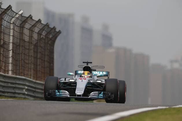 Shanghai: Motorsports: FIA Formula One World Championship WM Weltmeisterschaft 2017 44 Lewis Hamilton (GBR, Mercedes AMG Petronas) Chinese Formula One Grand Prix Shanghai Circuit on April 08, 2017 in Shanghai, China. (Photo by Hoch Zwei) Shanghai China xHZx