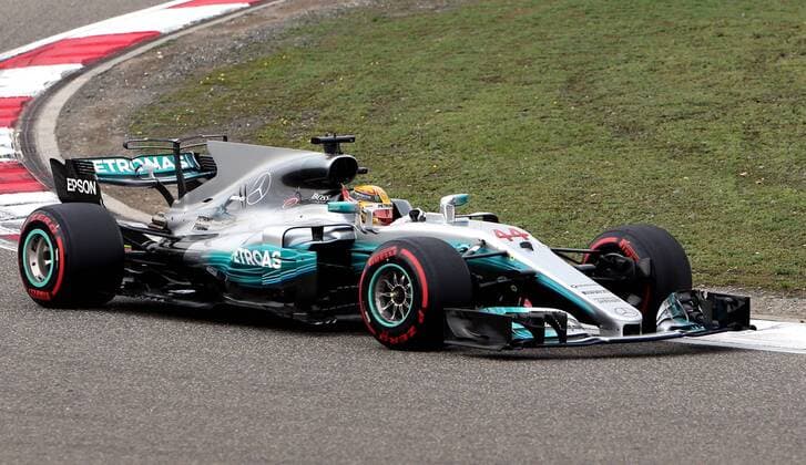 (170408) -- SHANGHAI, April 8, 2017 -- Mercedes driver Lewis Hamilton of Britain drives during the qualifying session for the Formula One Chinese Grand Prix at the Shanghai International Circuit in Shanghai, east China, April 8, 2017. Lewis Hamilton won the pole position in 1 minute and 31.678 seconds. ) (SP)CHINA-SHANGHAI-F1-2017 CHINESE GRAND PRIX-QUALIFYING (CN) FanxJun 