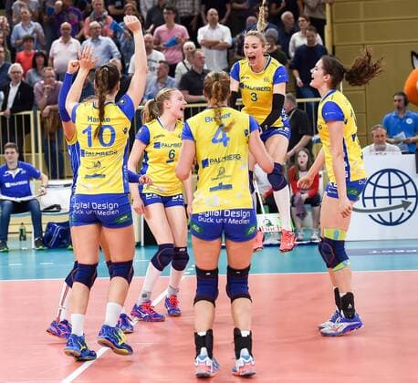 VOLLEYBALL - 1. BL FRAUEN - PLAY OFF HF - 08.04.2017, VC Wiesbaden vs. SSC Palmberg Schwerin, (VCW), (SSC), -