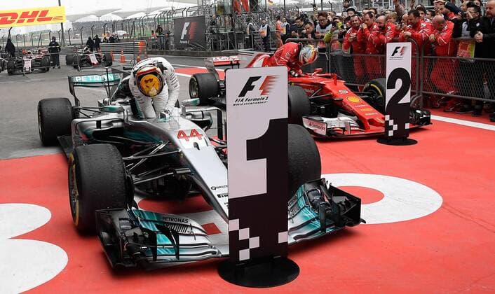 Lewis Hamilton; Mercedes Grand Prix, Sebastian Vettel, Scuderia Ferrari, formula 1 GP, China in Shanghai, 09.04.2017 Photo:mspb Lukas Gorys Lewis Hamilton; Sebastian Vettel, formula 1 GP, China