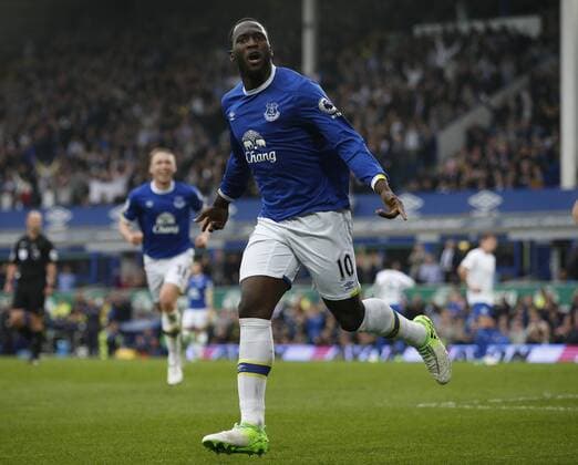 Romelu Lukaku of Everton celebrate scoring his second and Everton s fourth during the English Premier League match at Goodison Park Stadium, Liverpool. Picture date: April 9th 2017. Pic credit should read: Simon Bellis Sportimage EDITORIAL USE ONLY. No use with unauthorised audio, video, data, fixture lists, club league logos or live services. Online in-match use limited to 120 images, no video emulation. No use in betting, games or single club league player publications.