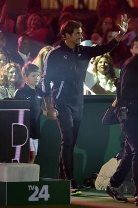 Roger Federer, SUI, re. seine Frau Mirka, Roger Federer - Andy Murray, The Match for Africa 3, Tennis, 10.04.2017 