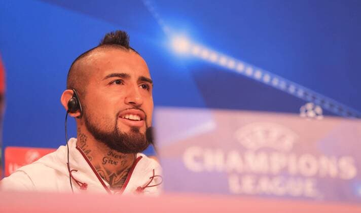 20170311, CL PK Viertelfinale, FC Bayern vs Real Madrid, Allianz Arena Muenchen, im Bild: Arturo Vidal (FCB) bei der PK vor dem Spiel vs Real Madrid