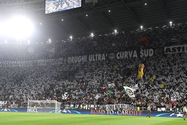 Mg Torino 11 04 2017 - Champions League Juventus-Barcellona foto Matteo Gribaudi Image nella foto: coreografia tifosi Juventus 