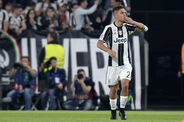 Esultanza Gol Paulo Dybala Juventus Goal celebration Torino 11-04-2017 Juventus Stadium Football Champions League 2016 2017 Juventus - Barcelona quarter final foto Filippo Alfero Insidefoto filippoxalfero