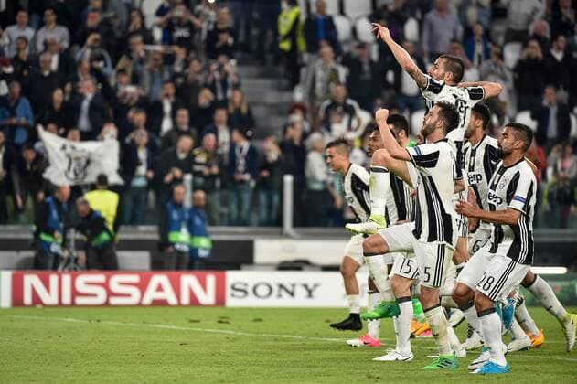 April 11, 2017 - Rome, Italy - Players of Juventus celebrate the victory during the UEFA Champions League quarter final match between Juventus and Barcelona at the Juventus Stadium, Turin, Italy on 11 April 2017. Juventus - Barcelona Champions League  - ZUMAn230 20170411_zaa_n230_214 Copyright: xGiuseppexMaffiax