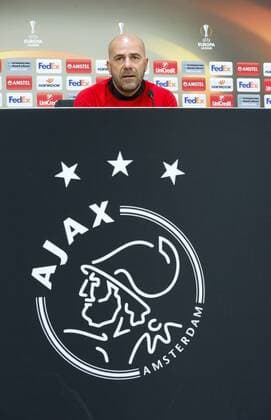 12-04-2017 VOETBAL: TRAINING EN PERSCONFERENTIE AJAX: AMSTERDAM Coach Peter Bosz (Ajax) Foto: SCS Michel Utrecht xVIxxIVx 7556027