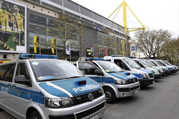 Polizei vor dem Stadion, Borussia Dortmund vs AS Monaco, UEFA Champions League, Viertelfinale, Nachholspiel Fussball, 12.04.2017, Dortmund Copyright: xLangerx xEibner-Pressefotox EP_HLR