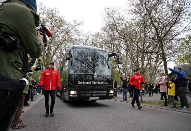 12.04.2017, Fussball Champions-League 2016 2017, Viertelfinale, Borussia Dortmund - AS Monaco, im Signal-Iduna-Park Dortmund. Ankunft der BVB Mannschaft mit dem Bus 